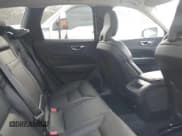 ✅ 2019 Volvo XC60 Momentum • VIN: LYV102RK1KB315948 • Lot: 41683160. Listed on IAAI with 28,148 mi. Free auction sales archive from the USA and detailed vehicle history report at DreamBid. Image 8.