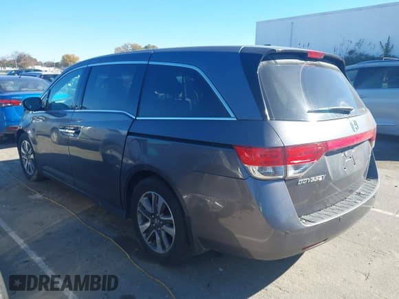 ✅ 2015 Honda Odyssey Touring Elite • VIN: 5FNRL5H94FB022009 • Lot: 43613862. Wystawiony na IAAI z przebiegiem 138 820 mil. Bezpłatny archiwum sprzedaży aukcyjnych z USA i szczegółowy raport historii pojazdu na DreamBid. Zdjęcie 15.