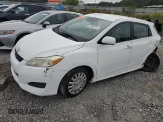 ✅ 2009 Toyota Matrix • VIN: 2T1KU40E99C076299 • Лот: 85506575. Опубликован ранее на Copart с пробегом 141 778 миль. Бесплатный доступ к архиву аукционных продаж из США и подробный отчёт об истории автомобиля на DreamBid. Изображение 1.