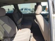 ✅ 2001 Chrysler Town & Country • VIN: 2C8GP44G41R173194 • Lot: 42189327. Wystawiony na IAAI z przebiegiem 206 929 mil. Bezpłatny archiwum sprzedaży aukcyjnych z USA i szczegółowy raport historii pojazdu na DreamBid. Zdjęcie 8.