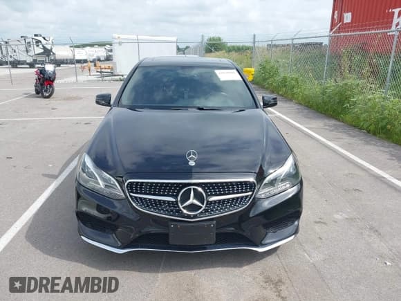 ✅ 2015 Mercedes-Benz E 350 Luxury • VIN: WDDHF8JB6FB134093 • Lot: 42830988. Wystawiony na IAAI z przebiegiem 59 634 mil. Bezpłatny archiwum sprzedaży aukcyjnych z USA i szczegółowy raport historii pojazdu na DreamBid. Zdjęcie 12.