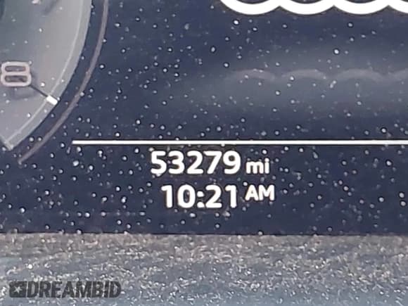 ✅ 2019 Audi Q8 Premium • VIN: WA1AVAF17KD010879 • Lot: 43273691. Wystawiony na IAAI z przebiegiem 53 279 mil. Bezpłatny archiwum sprzedaży aukcyjnych z USA i szczegółowy raport historii pojazdu na DreamBid. Zdjęcie 7.