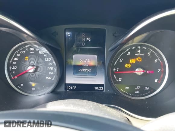 ✅ 2016 Mercedes-Benz C 300 • VIN: WDDWF4JB0GR161167 • Lot: 42571563. Wystawiony na IAAI z przebiegiem 229 252 mil. Bezpłatny archiwum sprzedaży aukcyjnych z USA i szczegółowy raport historii pojazdu na DreamBid. Zdjęcie 7.