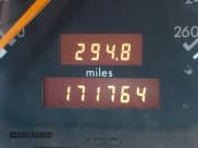 ✅ 1996 Mercedes-Benz S 320 • VIN: WDBGA33EXTA296405 • Lot: 42830459. Listed on IAAI with 171,764 mi. Free auction sales archive from the USA and detailed vehicle history report at DreamBid. Image 15.