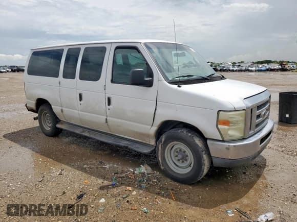✅ 2011 Ford Econoline Passenger XL • VIN: 1FBNE3BL8BDB03702 • Lot: 64030445. Listed on Copart with 218,635 mi. Free auction sales archive from the USA and detailed vehicle history report at DreamBid. Image 4.