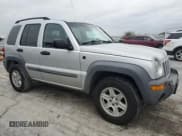 ✅ 2004 Jeep Liberty Sport • VIN: 1J4GL48K84W130527 • Лот: 89733935. Опубликован ранее на Copart с пробегом 195 641 миль. Бесплатный доступ к архиву аукционных продаж из США и подробный отчёт об истории автомобиля на DreamBid. Изображение 4.