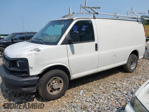 ✅ 2009 Chevrolet Express Cargo • VIN: 1GCGG25C191146374 • Lot: 42362448. Listed on IAAI with 318,817 mi. Free auction sales archive from the USA and detailed vehicle history report at DreamBid. Image 2.