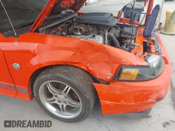 ✅ 2004 Ford Mustang Premium Mach 1 • VIN: 1FAFP42R34F135247 • Lot: 43462045. Wystawiony na IAAI z przebiegiem 125 285 mil. Bezpłatny archiwum sprzedaży aukcyjnych z USA i szczegółowy raport historii pojazdu na DreamBid. Zdjęcie 6.