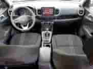 2020 Hyundai Venue SEL с VIN KMHRC8A37LU018462, выставлен на аукционе Copart как лот 80388394 с пробегом 39 773 миль миль и На запчасти • Non repairable. История ставок и продаж доступна на DreamBid. Изображение 8.