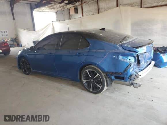 2020 Toyota Camry XSE with VIN 4T1K61AK3LU335453, listed as a Copart auction lot 80260405 with 89,788 mi miles and Salvage title. Bid and sale history available at DreamBid. Image 2.