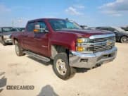 ✅ 2015 Chevrolet Silverado 2500HD LT • VIN: 1GC1CVEG9FF110243 • Lot: 82293215. Wystawiony na Copart z przebiegiem 208 813 mil. Bezpłatny archiwum sprzedaży aukcyjnych z USA i szczegółowy raport historii pojazdu na DreamBid. Zdjęcie 4.