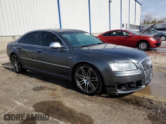 ✅ 2008 Audi S8 • VIN: WAUPN94E28N003150 • Lot: 78130114. Wystawiony na Copart z przebiegiem 126 063 mil. Bezpłatny archiwum sprzedaży aukcyjnych z USA i szczegółowy raport historii pojazdu na DreamBid. Zdjęcie 4.