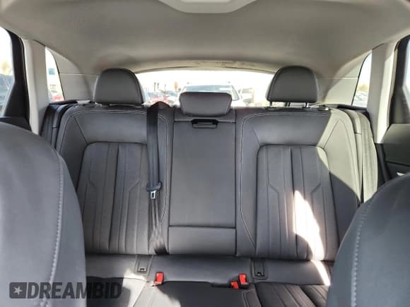 ✅ 2022 Audi e-tron Premium Plus • VIN: WA1LAAGE6NB011026 • Лот: 91427445. Опубликован ранее на Copart с пробегом 93 455 миль. Бесплатный доступ к архиву аукционных продаж из США и подробный отчёт об истории автомобиля на DreamBid. Изображение 10.