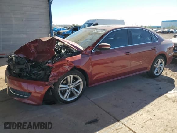 ✅ 2015 Volkswagen Passat SE • VIN: 1VWBV7A33FC087408 • Лот: 91606035. Опубликован ранее на Copart с пробегом 134 314 миль. Бесплатный доступ к архиву аукционных продаж из США и подробный отчёт об истории автомобиля на DreamBid. Изображение 1.