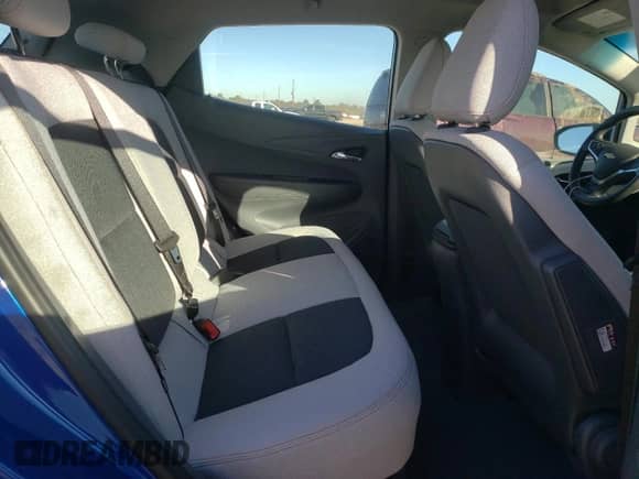 2019 Chevrolet Bolt EV LT z VIN 1G1FY6S00K4117455, wystawiony jako Copart lot #40868474 z przebiegiem 22 200 mil mil oraz . Historia ofert i sprzedaży dostępna na DreamBid. Obrazek 10.