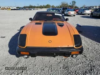 ✅ 1983 Datsun 280ZX • VIN: JN1HZ04S1DX572036 • Lot: 76533294. Wystawiony na Copart z przebiegiem 172 147 mil. Bezpłatny archiwum sprzedaży aukcyjnych z USA i szczegółowy raport historii pojazdu na DreamBid. Zdjęcie 5.