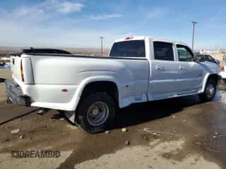 2005 Chevrolet Silverado 3500 LT с VIN 1GCJC33205F869731, выставлен на аукционе Copart как лот 87263434 с пробегом Не указан миль и Чистый • Clean title. История ставок и продаж доступна на DreamBid. Изображение 3.