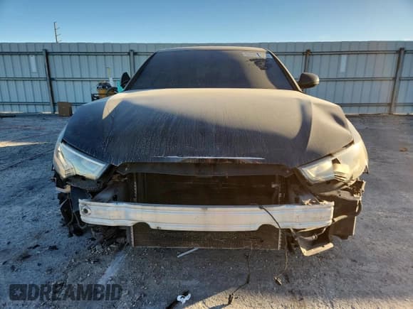 ✅ 2013 Audi A6 Premium Plus • VIN: WAUGGAFC8DN077223 • Lot: 92081125. Wystawiony na Copart z przebiegiem 180 836 mil. Bezpłatny archiwum sprzedaży aukcyjnych z USA i szczegółowy raport historii pojazdu na DreamBid. Zdjęcie 5.