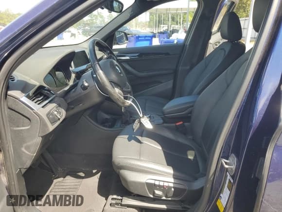 ✅ 2019 BMW X1 sDrive28i • VIN: WBXHU7C51K3H45287 • Lot: 70947395. Wystawiony na Copart z przebiegiem 64 019 mil. Bezpłatny archiwum sprzedaży aukcyjnych z USA i szczegółowy raport historii pojazdu na DreamBid. Zdjęcie 7.