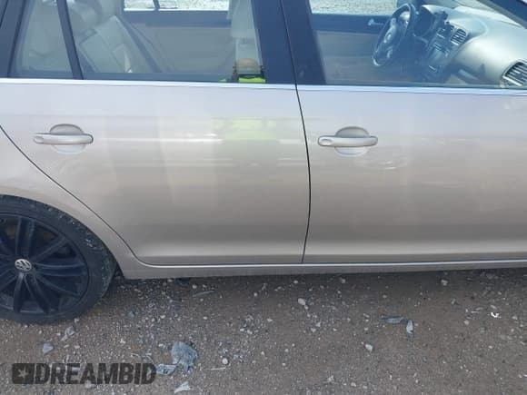 ✅ 2013 Volkswagen Jetta SE • VIN: 3VWPP7AJXDM641389 • Lot: 42787314. Listed on IAAI with 101,758 mi. Free auction sales archive from the USA and detailed vehicle history report at DreamBid. Image 14.