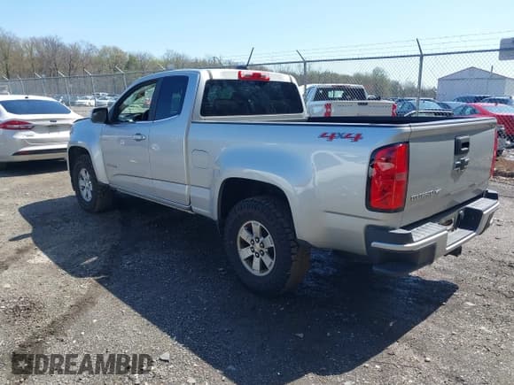 ✅ 2017 Chevrolet Colorado 4WD WT • VIN: 1GCHTBEN0H1164526 • Lot: 41932833. Wystawiony na IAAI z przebiegiem 93 253 mil. Bezpłatny archiwum sprzedaży aukcyjnych z USA i szczegółowy raport historii pojazdu na DreamBid. Zdjęcie 3.