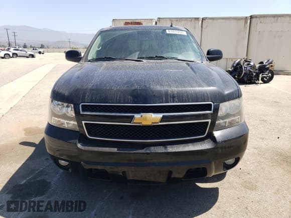 ✅ 2012 Chevrolet Suburban LT • VIN: 1GNSCJE09CR308029 • Lot: 61417255. Listed on Copart with 260,774 mi. Free auction sales archive from the USA and detailed vehicle history report at DreamBid. Image 5.