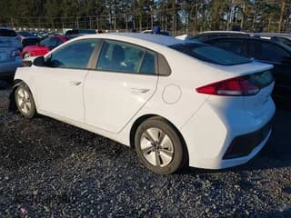 ✅ 2022 Hyundai Ioniq Blue • VIN: KMHC65LC8NU277666 • Lot: 41350268. Wystawiony na IAAI z przebiegiem 89 808 mil. Bezpłatny archiwum sprzedaży aukcyjnych z USA i szczegółowy raport historii pojazdu na DreamBid. Zdjęcie 3.
