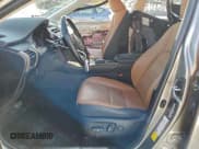 ✅ 2021 Lexus NX 300 • VIN: JTJDARBZ7M2181510 • Лот: 93751615. Опубликован ранее на Copart с пробегом 32 068 миль. Бесплатный доступ к архиву аукционных продаж из США и подробный отчёт об истории автомобиля на DreamBid. Изображение 7.