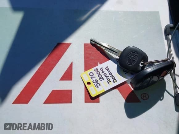 ✅ 2006 Toyota Solara SLE • VIN: 4T1FA38P56U105401 • Lot: 43666141. Wystawiony na IAAI z przebiegiem 131 538 mil. Bezpłatny archiwum sprzedaży aukcyjnych z USA i szczegółowy raport historii pojazdu na DreamBid. Zdjęcie 11.