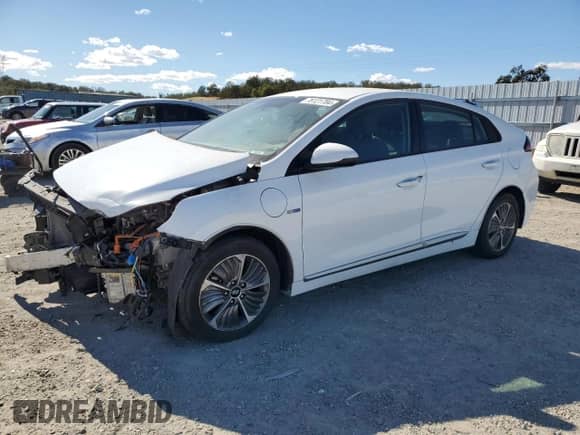 2020 Hyundai Ioniq SE с VIN KMHC65LD0LU223140, выставлен на аукционе Copart как лот 76121704 с пробегом 80 570 миль миль и Списание • Salvage title. История ставок и продаж доступна на DreamBid. Изображение 1.