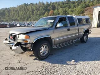 ✅ 1999 GMC Sierra 1500 SL • VIN: 1GTEK19T9XZ525583 • Лот: 80343335. Опубликован ранее на Copart с пробегом 137 643 миль. Бесплатный доступ к архиву аукционных продаж из США и подробный отчёт об истории автомобиля на DreamBid. Изображение 1.