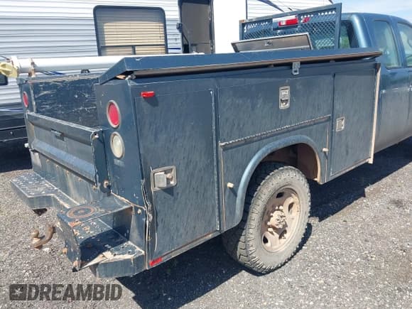 ✅ 2011 Chevrolet Silverado 2500HD • VIN: 1GB2KVCG9BZ411876 • Lot: 42557170. Wystawiony na IAAI z przebiegiem 71 775 mil. Bezpłatny archiwum sprzedaży aukcyjnych z USA i szczegółowy raport historii pojazdu na DreamBid. Zdjęcie 6.