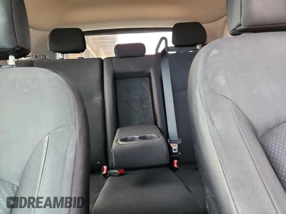 ✅ 2015 Mitsubishi Outlander ES • VIN: 4A4AP3AU0FE058536 • Лот: 82648005. Опубликован ранее на Copart с пробегом 97 145 миль. Бесплатный доступ к архиву аукционных продаж из США и подробный отчёт об истории автомобиля на DreamBid. Изображение 10.