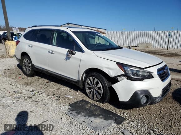 ✅ 2019 Subaru Outback Touring • VIN: 4S4BSATC3K3384884 • Лот: 92738785. Опубликован ранее на Copart с пробегом 91 852 миль. Бесплатный доступ к архиву аукционных продаж из США и подробный отчёт об истории автомобиля на DreamBid. Изображение 4.