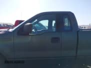 ✅ 2004 Ford F-150 XL • VIN: 1FTRF12W54NB72689 • Lot: 42646140. Wystawiony na IAAI z przebiegiem 116 909 mil. Bezpłatny archiwum sprzedaży aukcyjnych z USA i szczegółowy raport historii pojazdu na DreamBid. Zdjęcie 15.