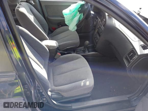 ✅ 2005 Hyundai Elantra GLS • VIN: KMHDN46D75U171053 • Lot: 41331524. Wystawiony na IAAI z przebiegiem 112 577 mil. Bezpłatny archiwum sprzedaży aukcyjnych z USA i szczegółowy raport historii pojazdu na DreamBid. Zdjęcie 5.