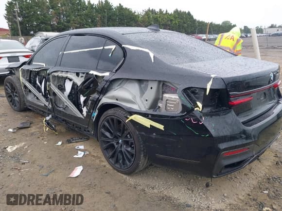 ✅ 2022 BMW 7 Series 740i • VIN: WBA7T2C06NCH07316 • Лот: 42356123. Опубликован ранее на IAAI с пробегом 46 216 миль. Бесплатный доступ к архиву аукционных продаж из США и подробный отчёт об истории автомобиля на DreamBid. Изображение 3.