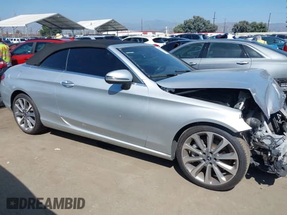 ✅ 2018 Mercedes-Benz C 300 • VIN: WDDWK4JB6JF754939 • Lot: 37406882. Wystawiony na IAAI z przebiegiem 73 043 mil. Bezpłatny archiwum sprzedaży aukcyjnych z USA i szczegółowy raport historii pojazdu na DreamBid. Zdjęcie 14.