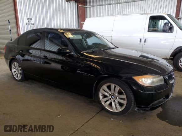 2006 BMW 3 Series 325i with VIN WBAVB13546K000803, listed as a Copart auction lot 85594825 with 118,593 mi miles and Clean title. Bid and sale history available at DreamBid. Image 4.