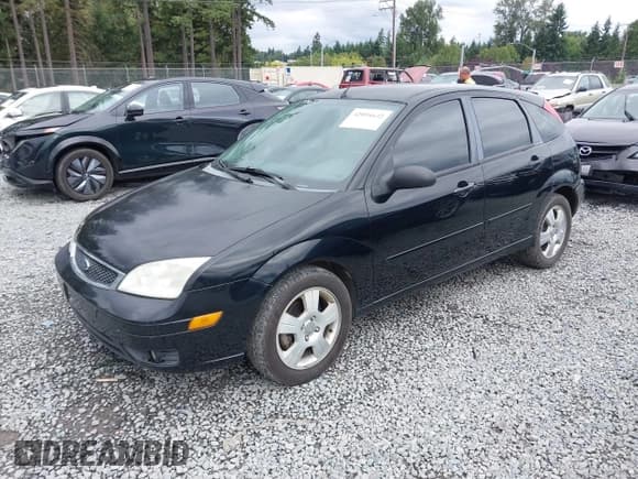 ✅ 2007 Ford Focus S • VIN: 1FAHP37N07W220799 • Lot: 42894622. Wystawiony na IAAI z przebiegiem 121 849 mil. Bezpłatny archiwum sprzedaży aukcyjnych z USA i szczegółowy raport historii pojazdu na DreamBid. Zdjęcie 17.