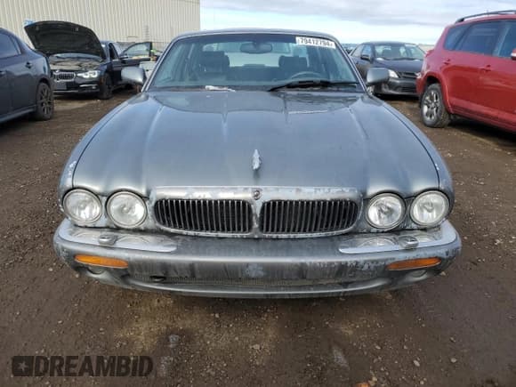 ✅ 2002 Jaguar XJ • VIN: SAJFA12C72LF47096 • Лот: 79412794. Опубликован ранее на Copart с пробегом 287 060 миль. Бесплатный доступ к архиву аукционных продаж из США и подробный отчёт об истории автомобиля на DreamBid. Изображение 5.