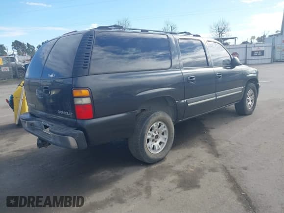 ✅ 2004 Chevrolet Suburban LT • VIN: 3GNEC16T64G278981 • Лот: 41507356. Опубликован ранее на IAAI с пробегом 181 155 миль. Бесплатный доступ к архиву аукционных продаж из США и подробный отчёт об истории автомобиля на DreamBid. Изображение 4.