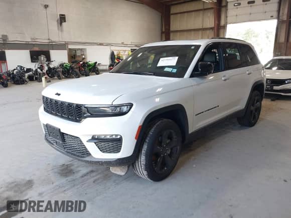 2024 Jeep Grand Cherokee Limited with VIN 1C4RJHBG2RC232348, listed as a IAAI auction lot 42795377 with 7,654 mi miles and . Bid and sale history available at DreamBid. Image 2.