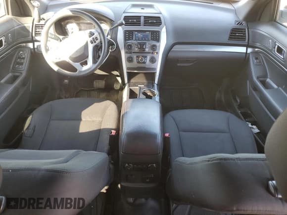 ✅ 2015 Ford Police Interceptor Utility • VIN: 1FM5K8AR3FGB83871 • Лот: 90066345. Опубликован ранее на Copart с пробегом 158 801 миль. Бесплатный доступ к архиву аукционных продаж из США и подробный отчёт об истории автомобиля на DreamBid. Изображение 8.