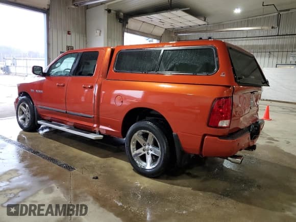 ✅ 2009 Dodge 1500 SLT • VIN: 1D3HV18T39S724279 • Lot: 47127535. Wystawiony na Copart z przebiegiem 104 654 mil. Bezpłatny archiwum sprzedaży aukcyjnych z USA i szczegółowy raport historii pojazdu na DreamBid. Zdjęcie 2.
