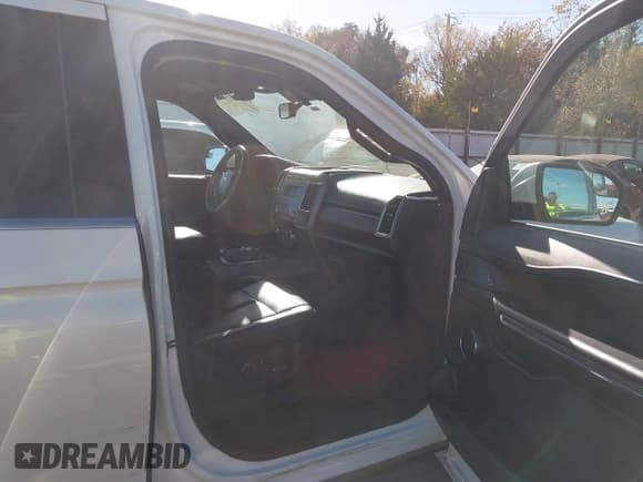 ✅ 2018 Ford Expedition Max XLT • VIN: 1FMJK1JT9JEA15383 • Лот: 43693228. Опубликован ранее на IAAI с пробегом 66 630 миль. Бесплатный доступ к архиву аукционных продаж из США и подробный отчёт об истории автомобиля на DreamBid. Изображение 5.