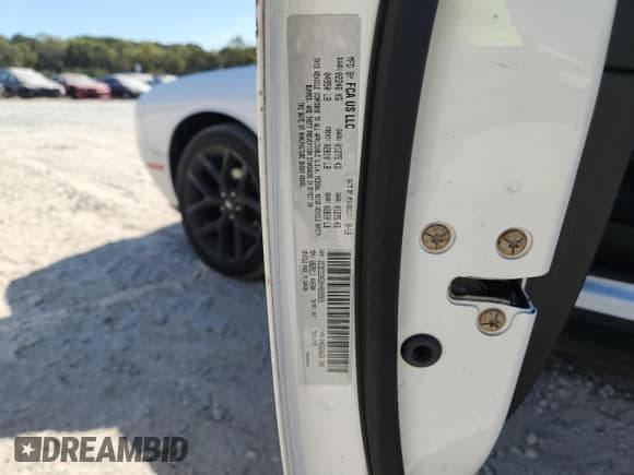 ✅ 2019 Dodge Challenger SXT • VIN: 2C3CDZAG2KH503923 • Lot: 86681455. Wystawiony na Copart z przebiegiem 50 054 mil. Bezpłatny archiwum sprzedaży aukcyjnych z USA i szczegółowy raport historii pojazdu na DreamBid. Zdjęcie 12.