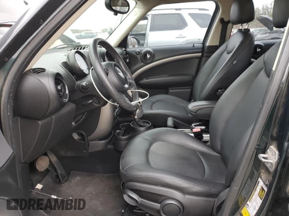 ✅ 2013 MINI Countryman • VIN: WMWZB3C52DWR36244 • Лот: 92277285. Опубликован ранее на Copart с пробегом 97 094 миль. Бесплатный доступ к архиву аукционных продаж из США и подробный отчёт об истории автомобиля на DreamBid. Изображение 7.