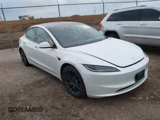 ✅ 2024 Tesla Model 3 • VIN: 5YJ3E1EA2RF729704 • Lot: 41240814. Wystawiony na IAAI z przebiegiem 47 088 mil. Bezpłatny archiwum sprzedaży aukcyjnych z USA i szczegółowy raport historii pojazdu na DreamBid. Zdjęcie 1.
