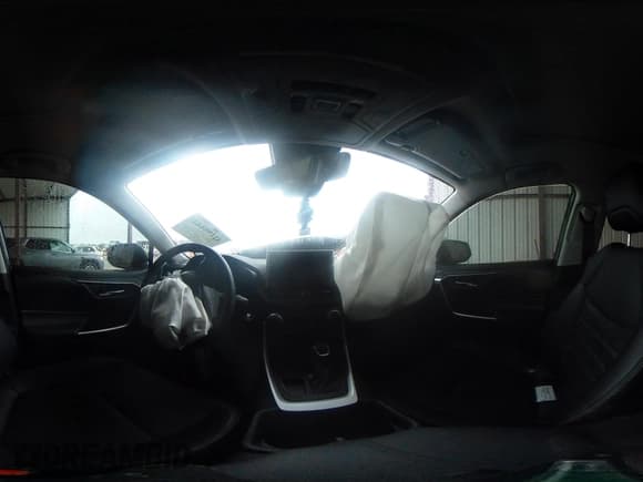 ✅ 2024 Toyota RAV4 XLE Premium • VIN: 2T3C1RFV8RW305725 • Lot: 42198443. Listed on IAAI with 6,811 mi. Free auction sales archive from the USA and detailed vehicle history report at DreamBid. Image 18.